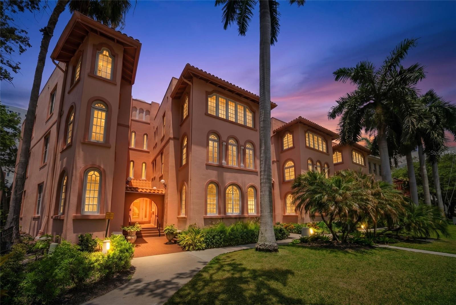 1221 Palm Unit 202, Sarasota, FL 34236