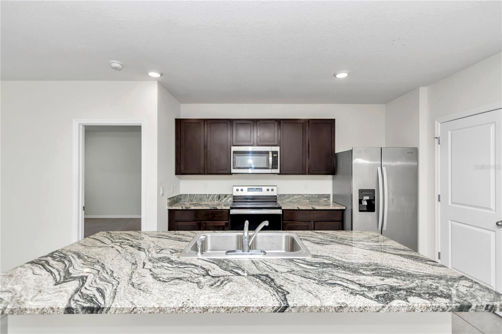 27 Hickory Course, Ocala, FL 34472