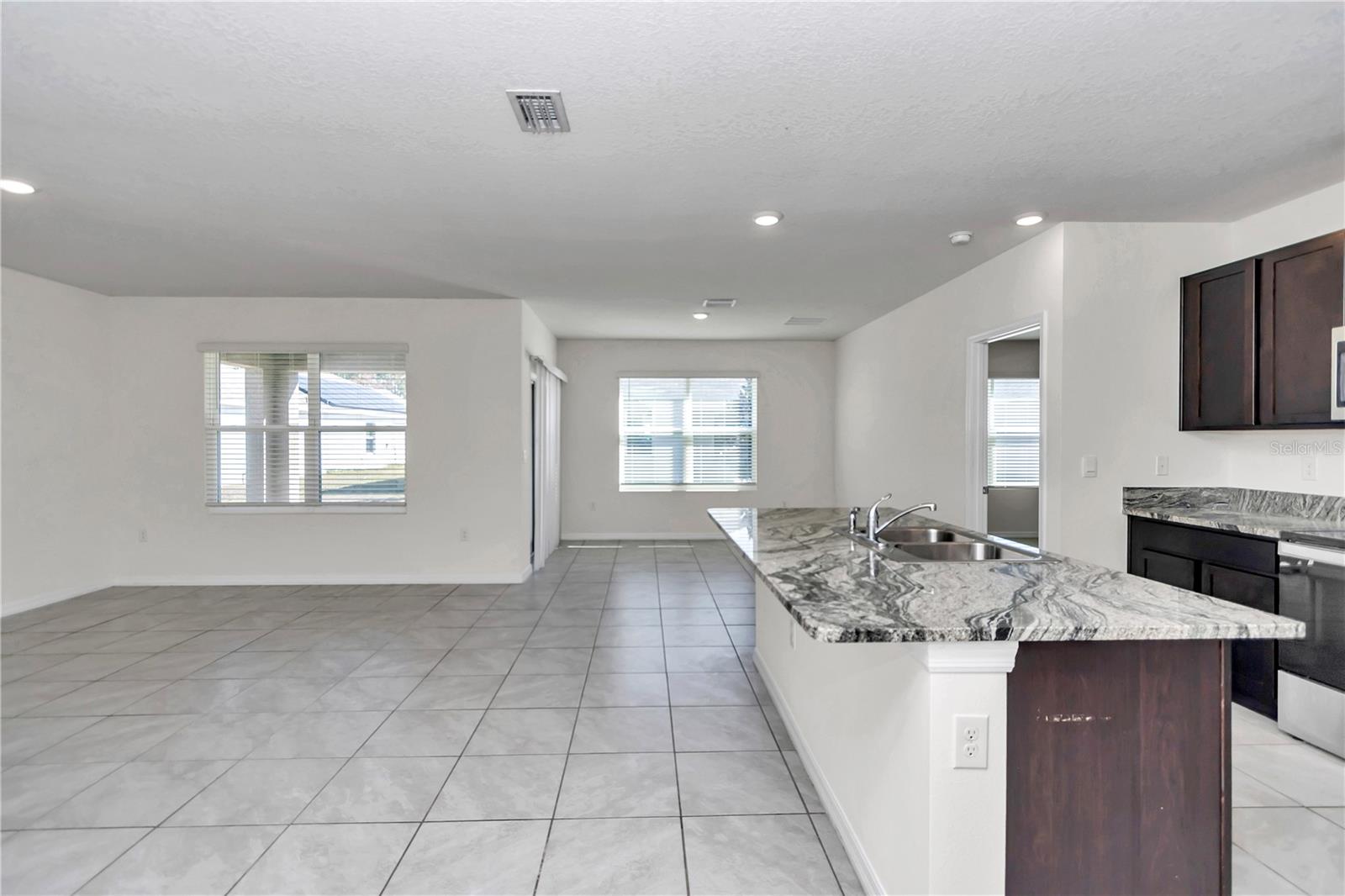 27 Hickory Course, Ocala, FL 34472
