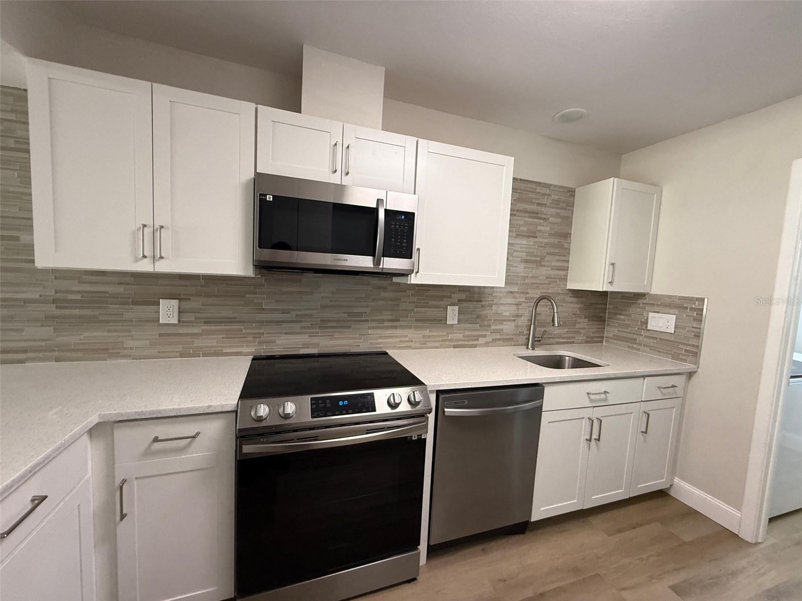 3505 Tarpon Woods Unit J408, Palm Harbor, FL 34685