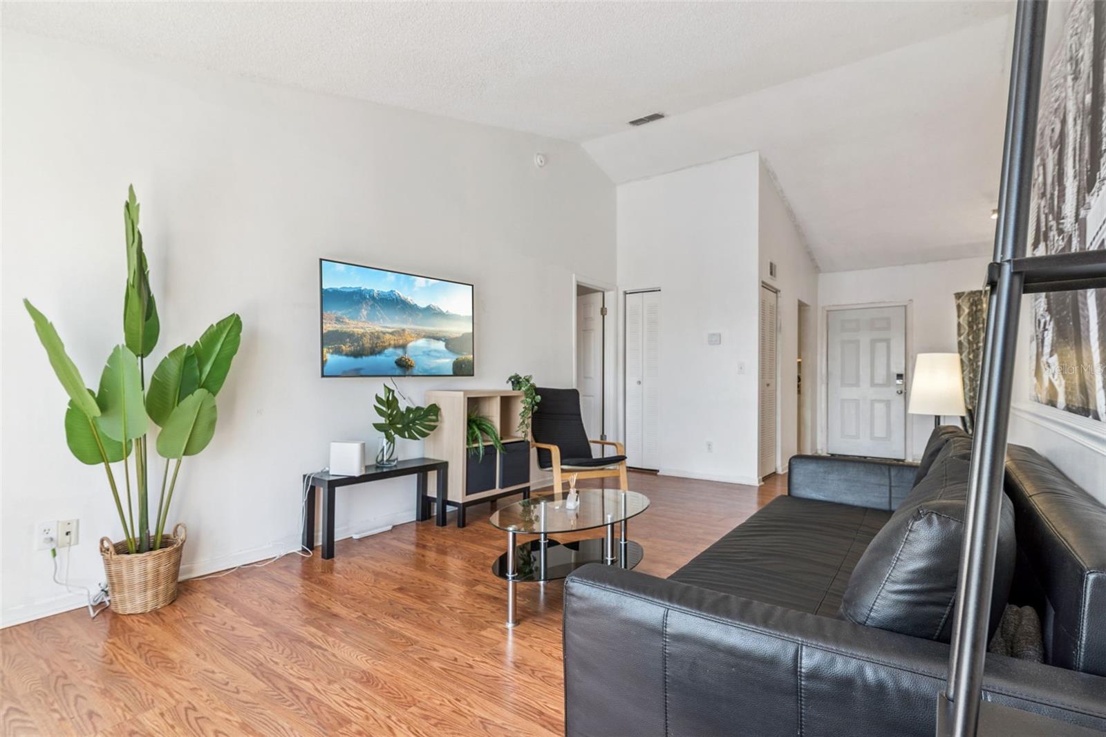 2564 Woodgate Unit 204, Orlando, FL 32822