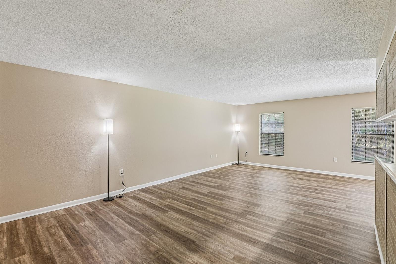 100 Oak Terrace Unit D2, Leesburg, FL 34748