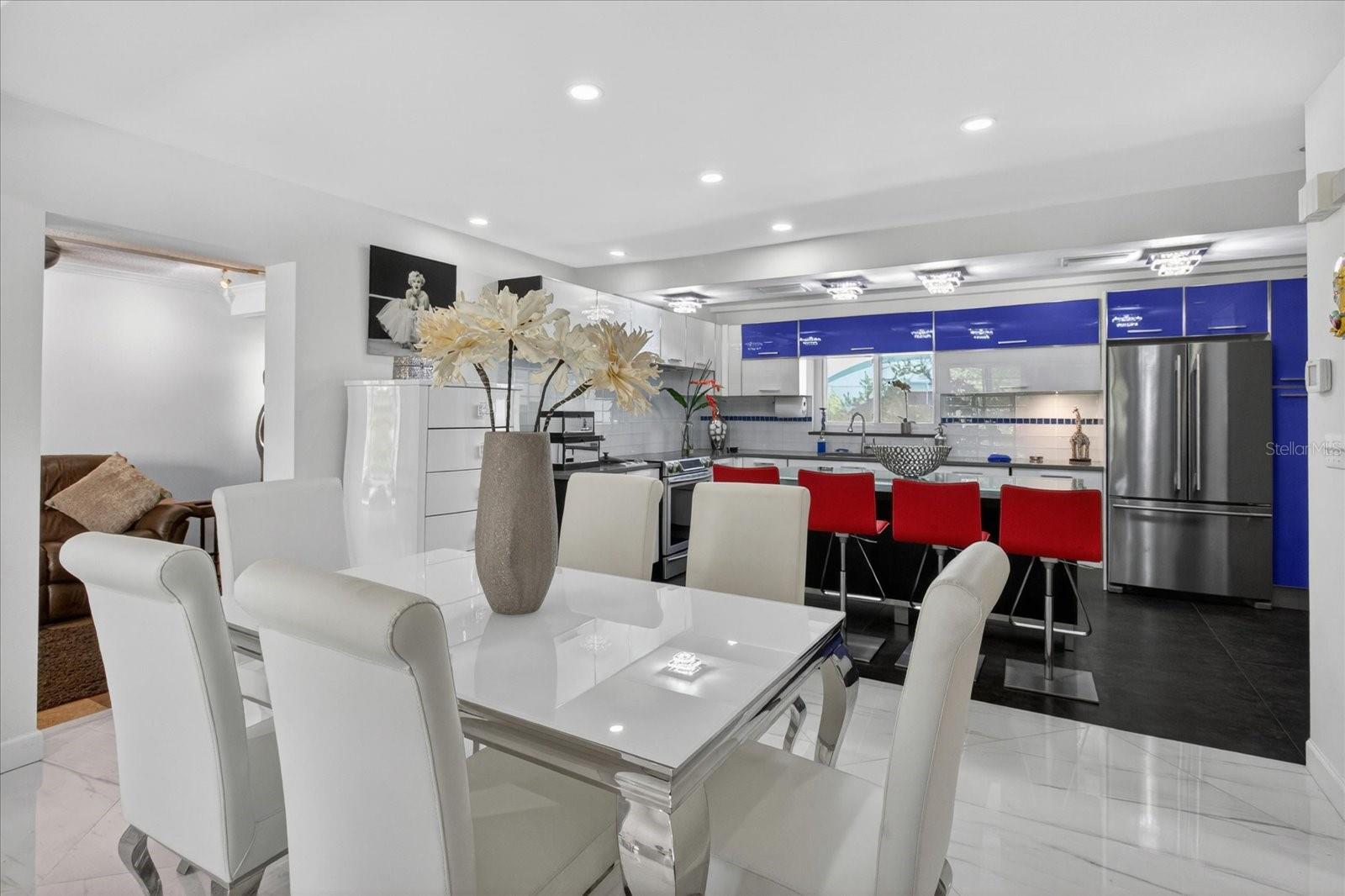 240 Windward Unit 1004, Clearwater Beach, FL 33767