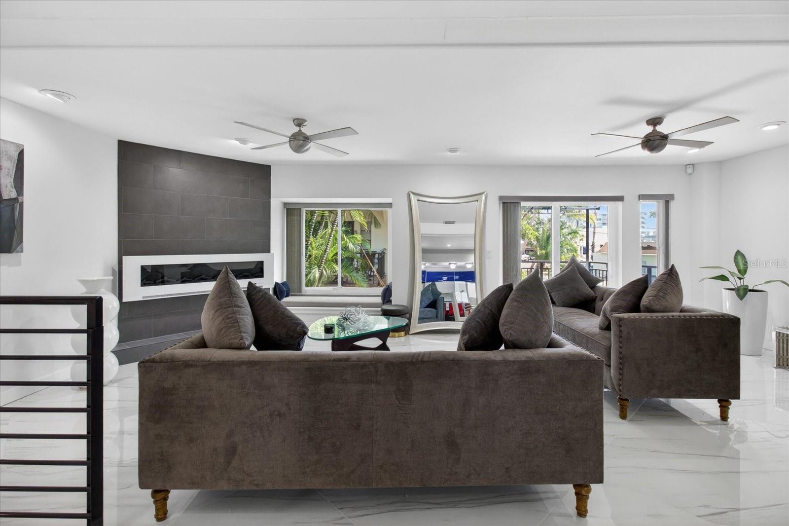 240 Windward Unit 1004, Clearwater Beach, FL 33767