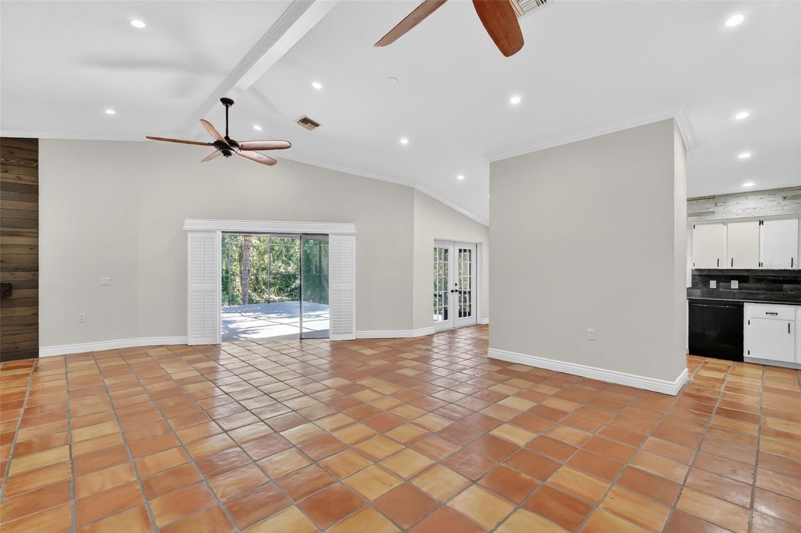 39 Forest, Eustis, FL 32726