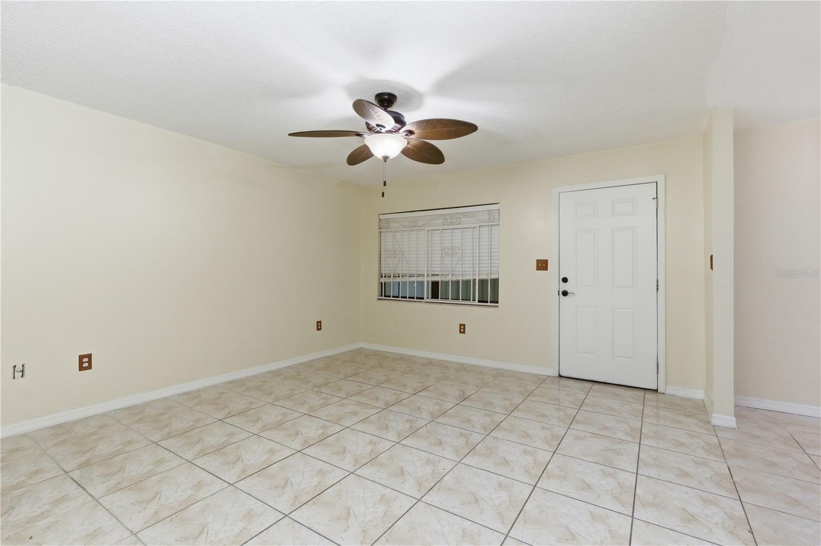 4416 Clark Unit 13, Tampa, FL 33614