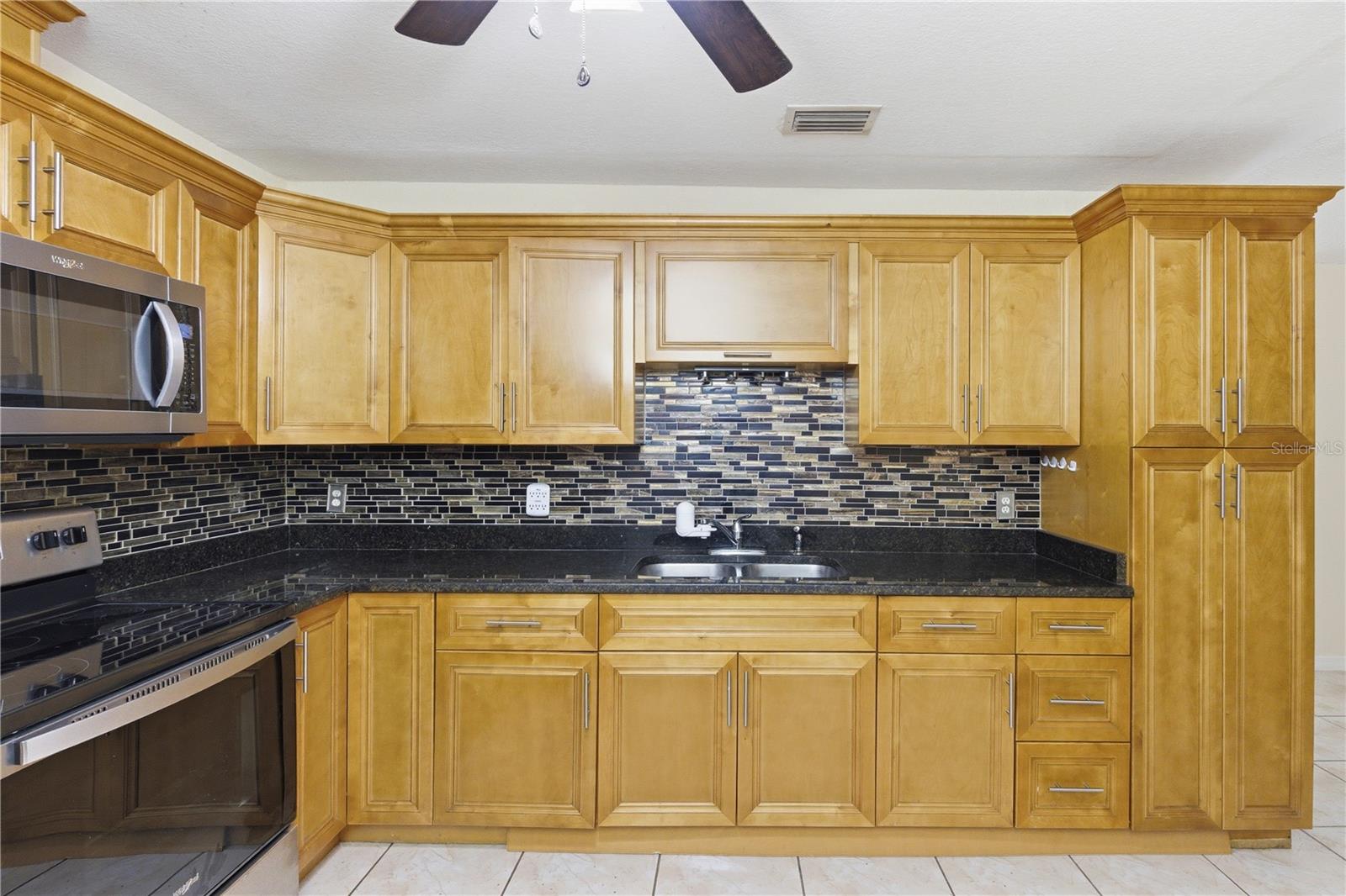 4416 Clark Unit 13, Tampa, FL 33614