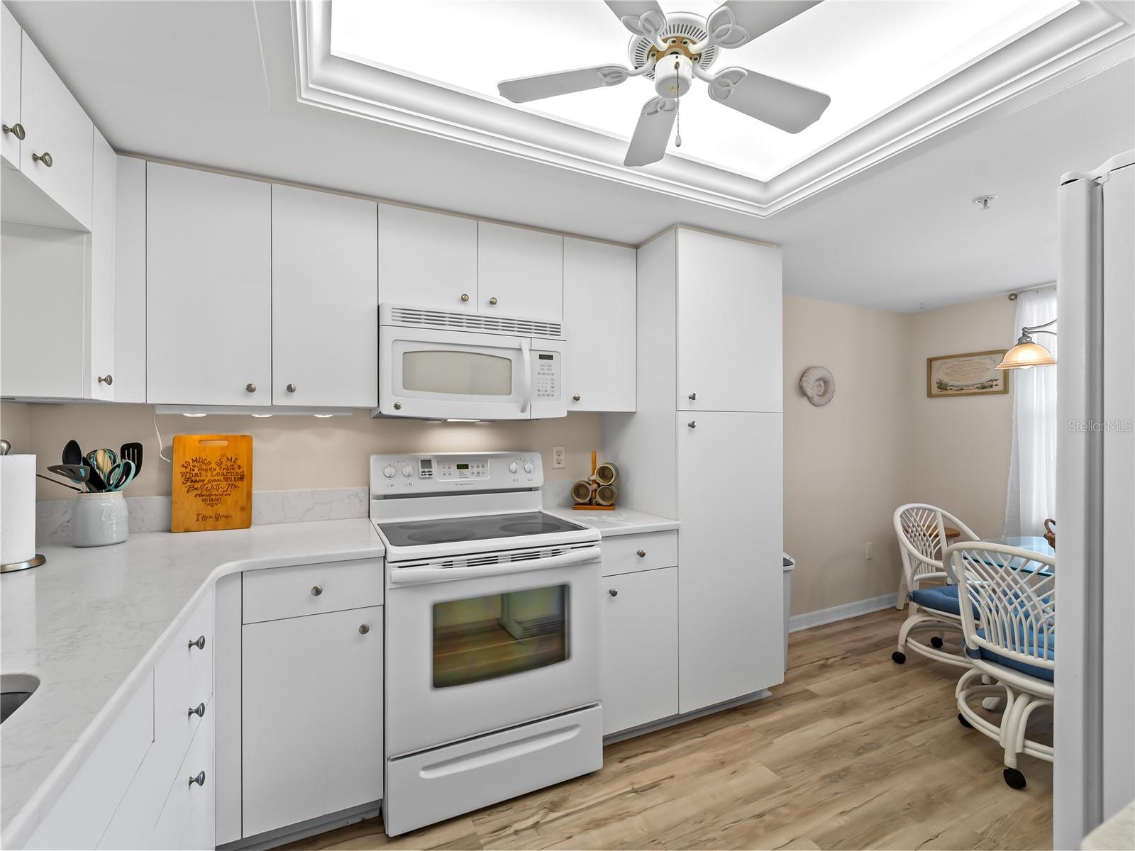 9330 Clubside Unit 3207, Sarasota, FL 34238