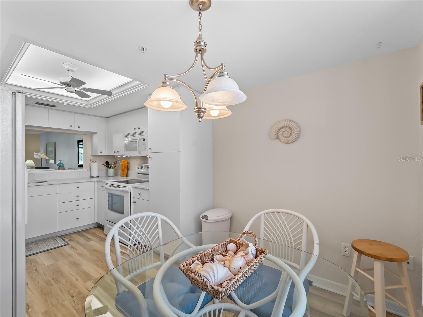 9330 Clubside Unit 3207, Sarasota, FL 34238