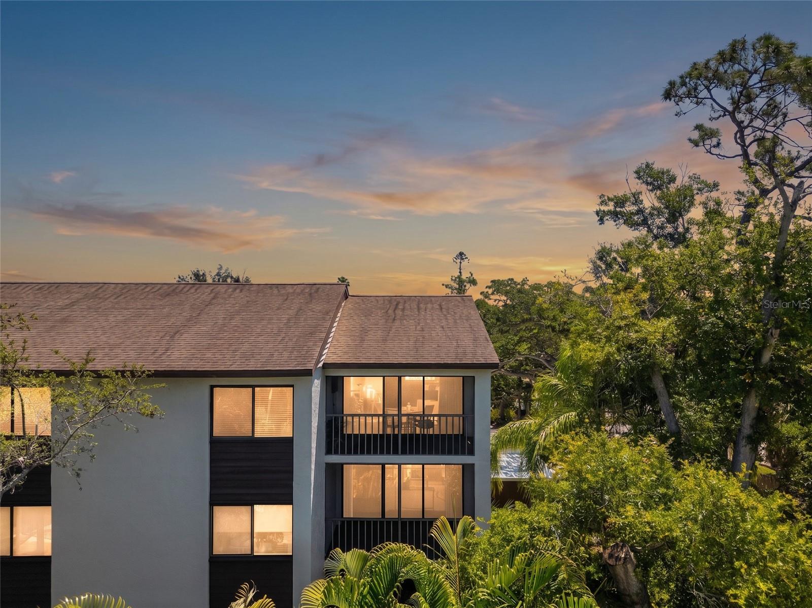 2746 Orchid Oaks Unit 301, Sarasota, FL 34239