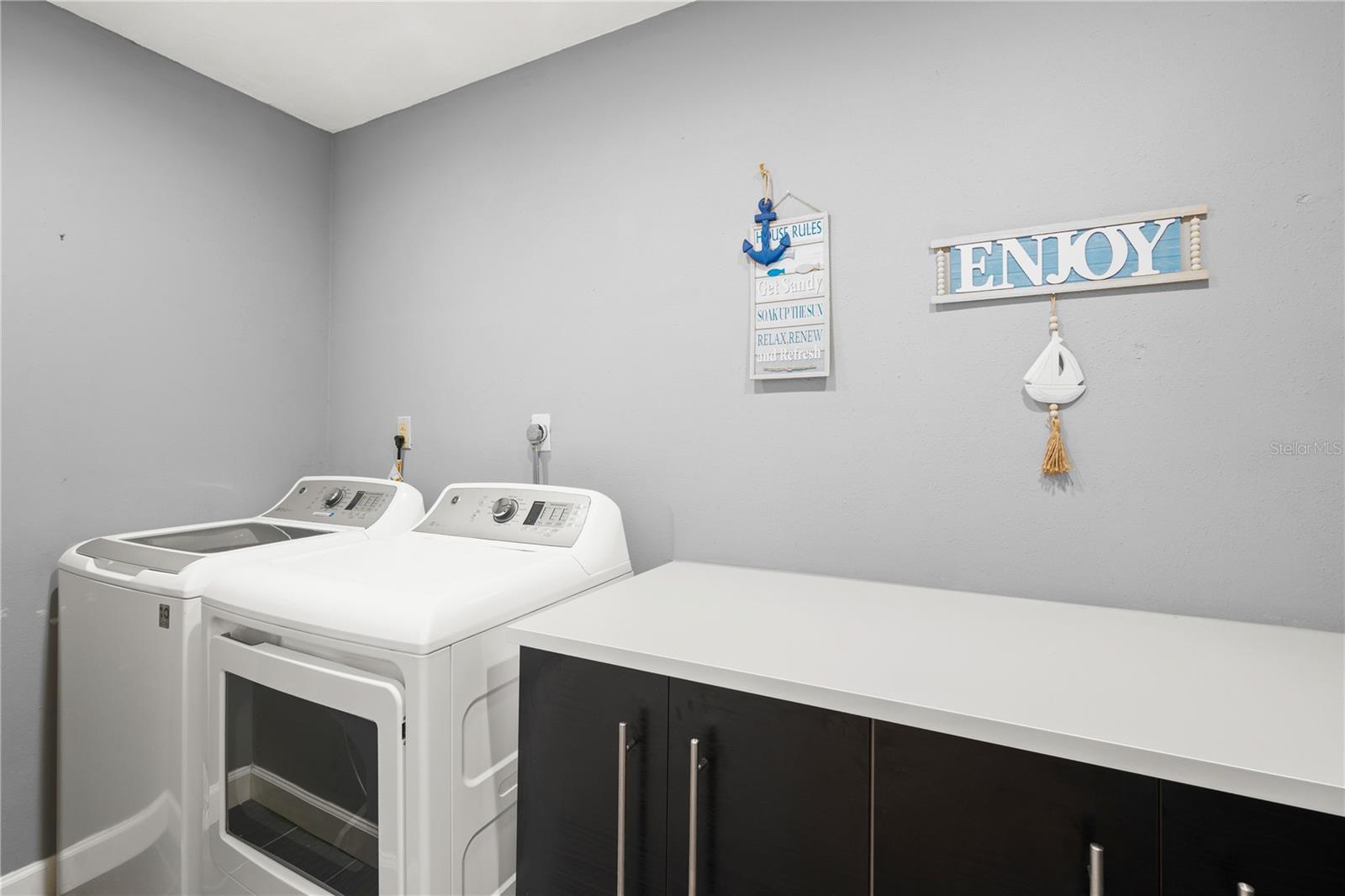 2746 Orchid Oaks Unit 301, Sarasota, FL 34239