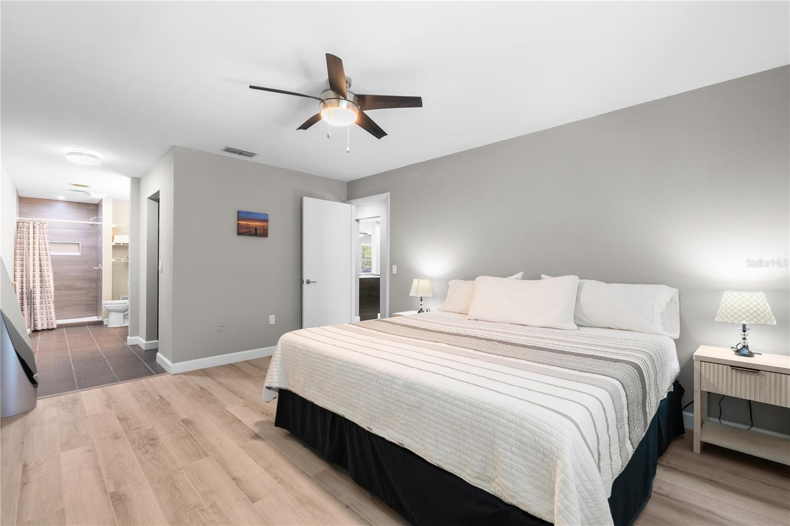 2746 Orchid Oaks Unit 301, Sarasota, FL 34239