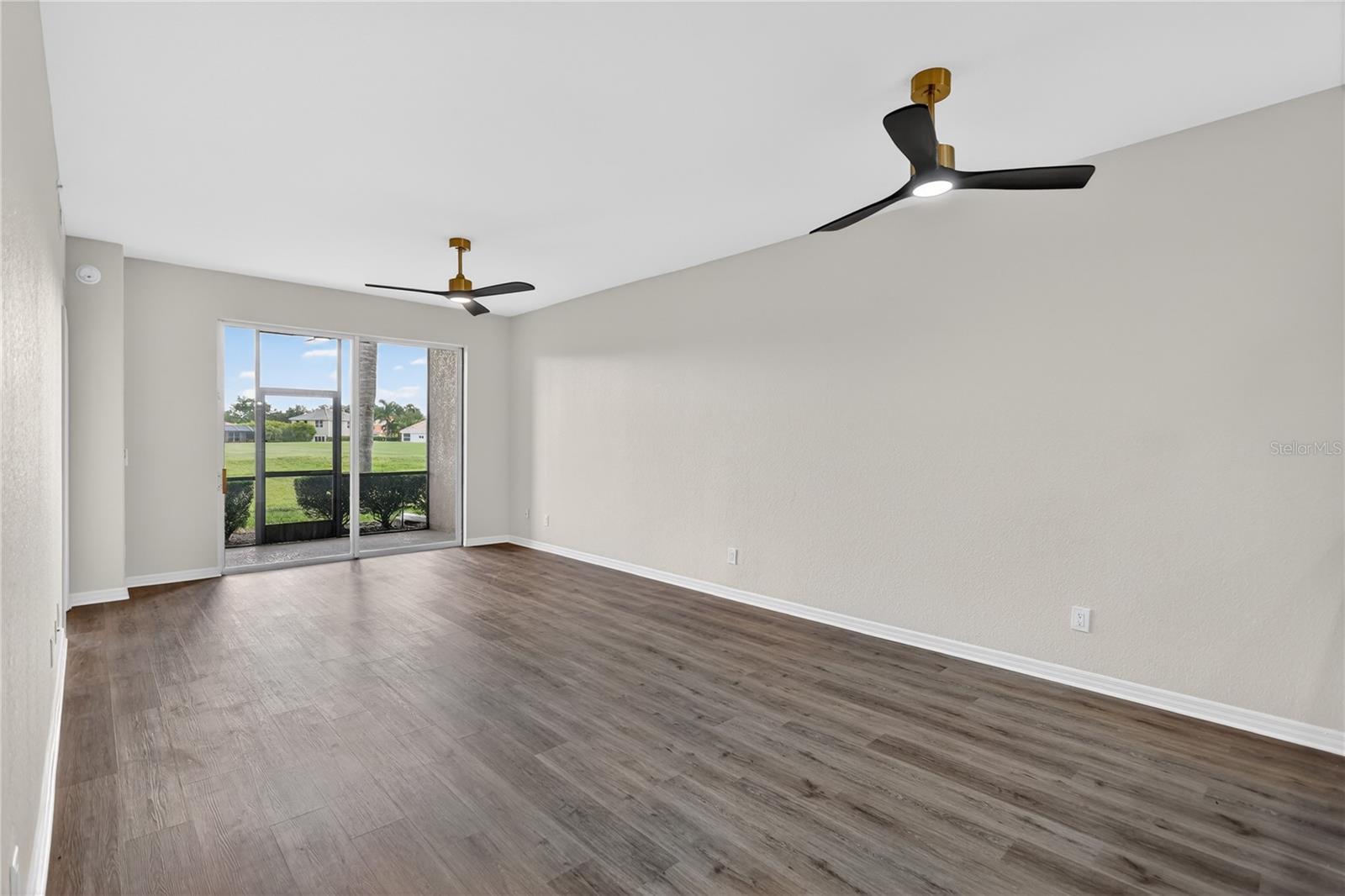 915 Fairwaycove Unit 101, Bradenton, FL 34212