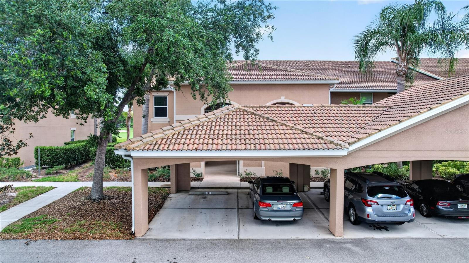 915 Fairwaycove Unit 101, Bradenton, FL 34212