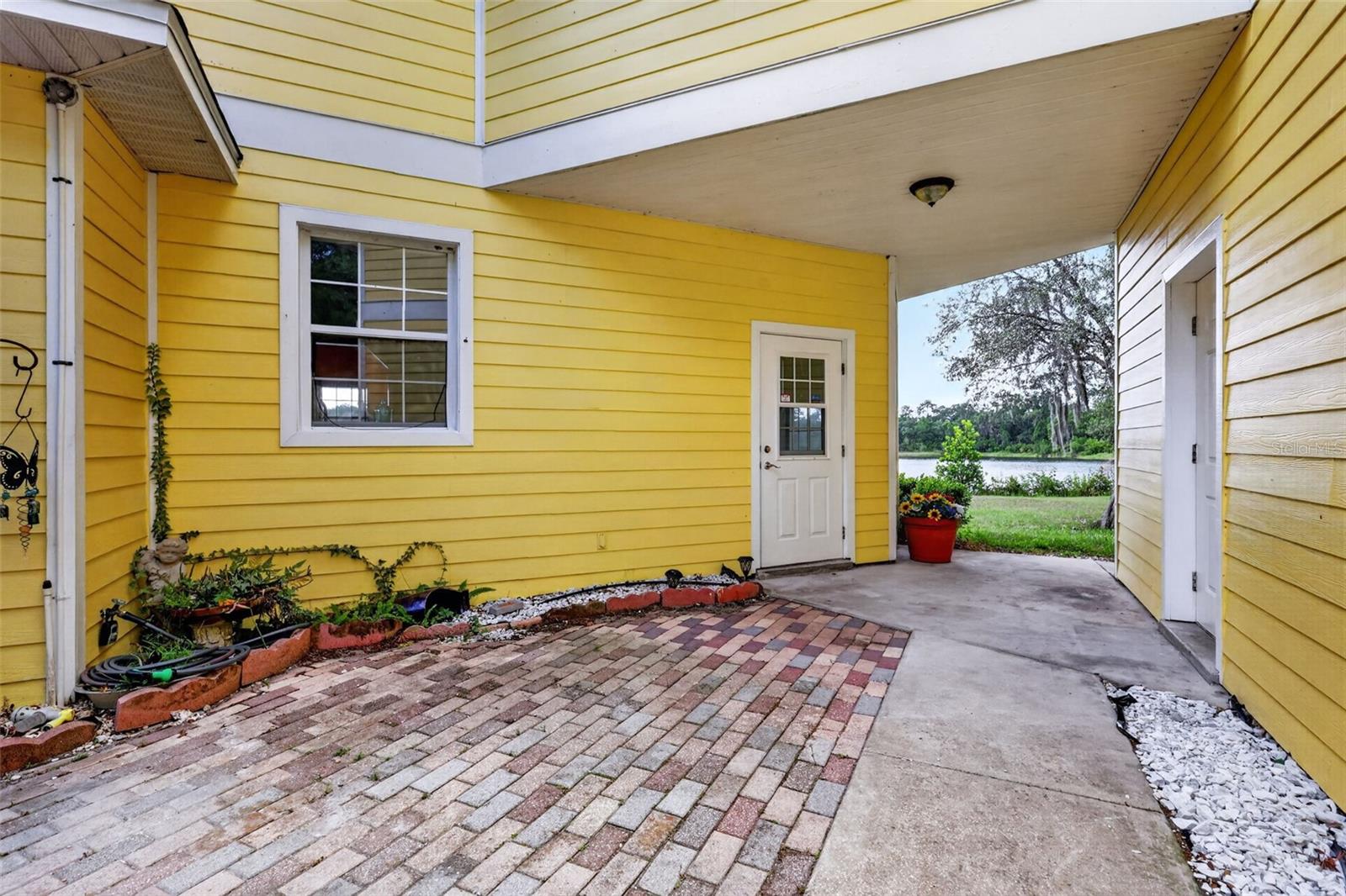 493 Malauka, Ocklawaha, FL 32179