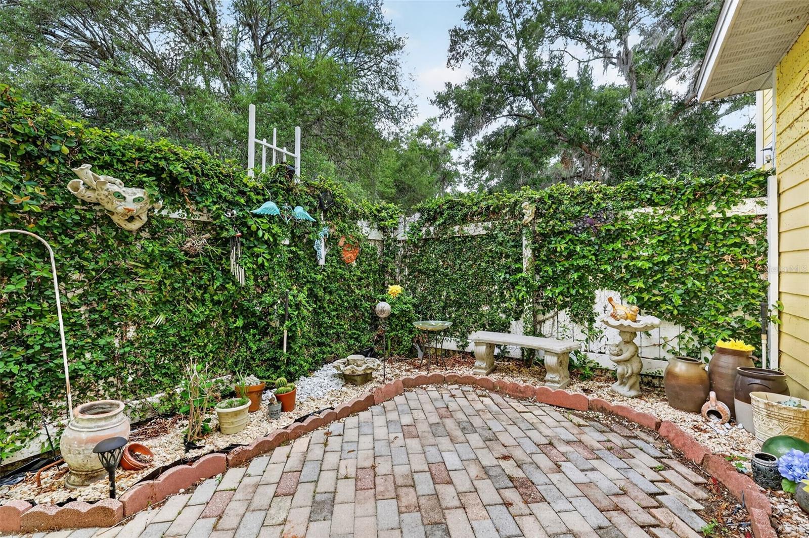 493 Malauka, Ocklawaha, FL 32179