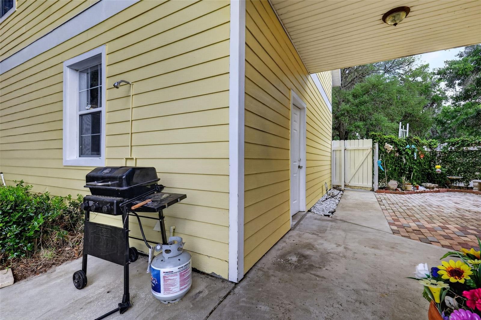 493 Malauka, Ocklawaha, FL 32179