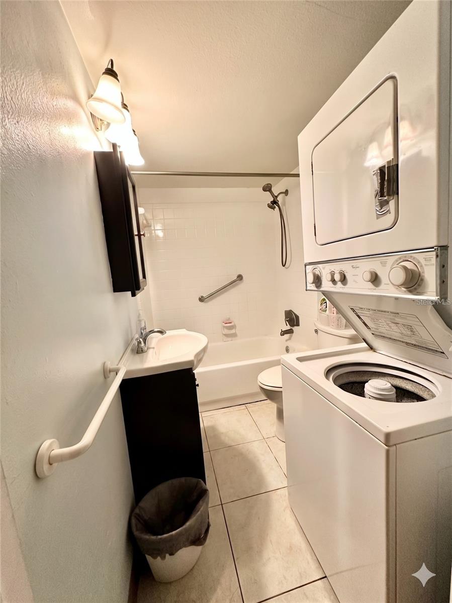 912 Lake Destiny Unit F, Altamonte Springs, FL 32714