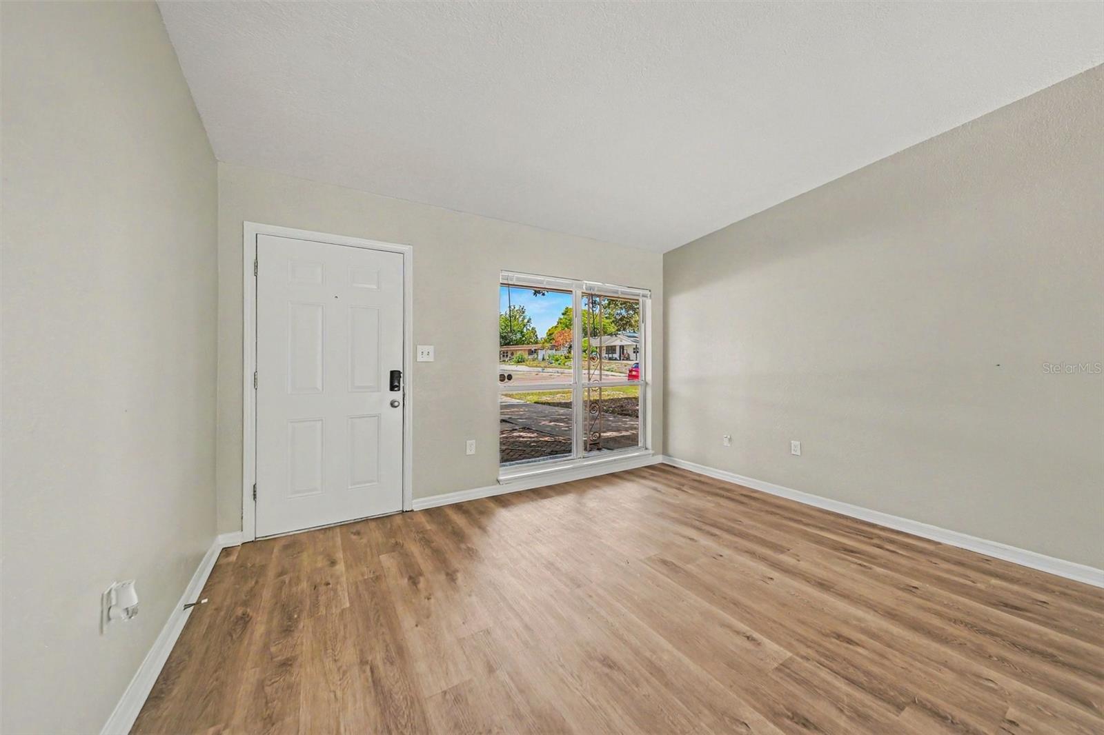 5909 Wolf, Orlando, FL 32808