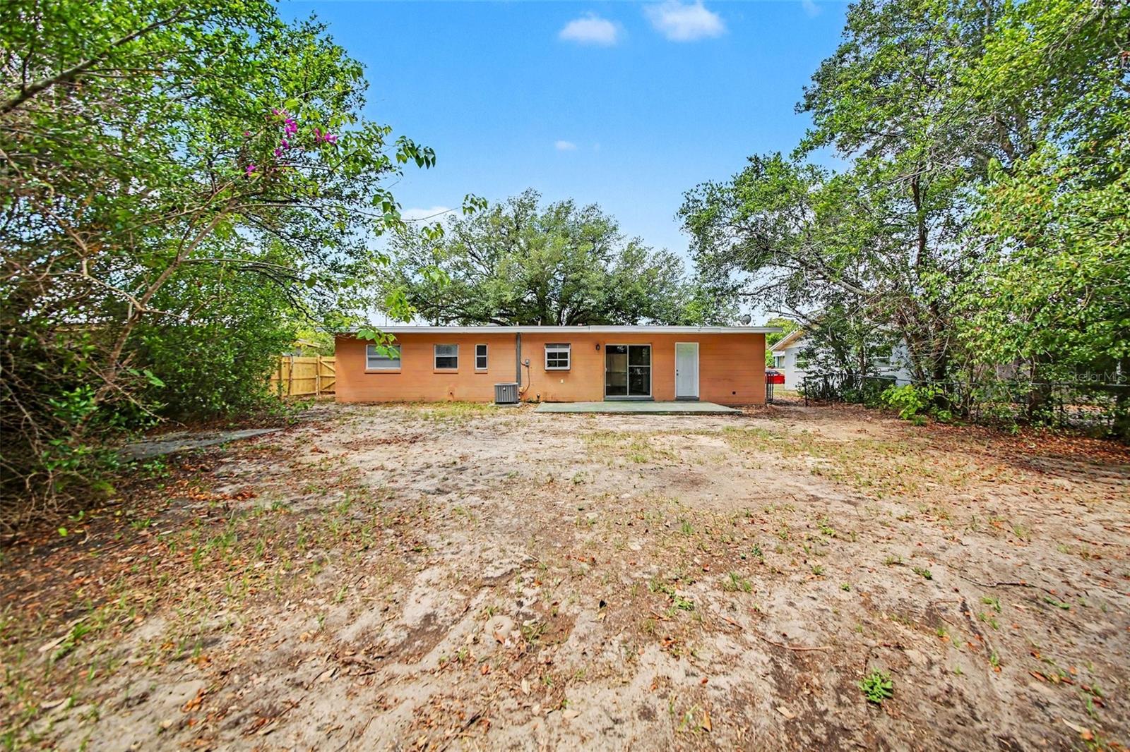5909 Wolf, Orlando, FL 32808