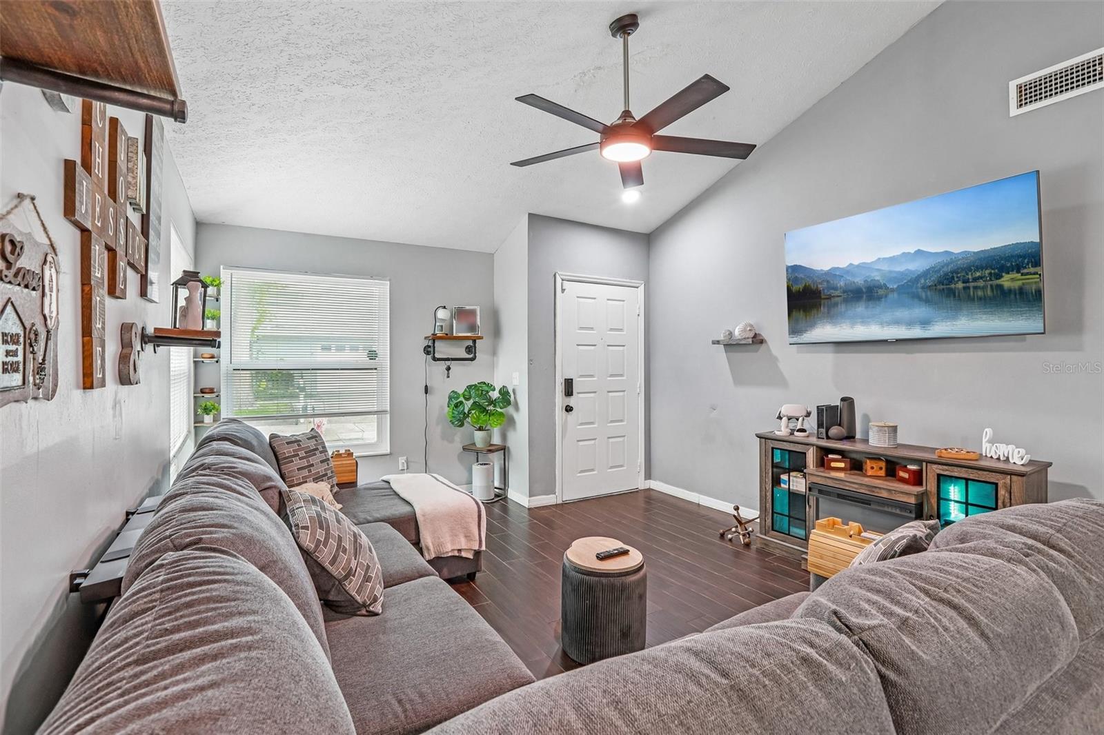 4001 Bainwood, Tampa, FL 33614