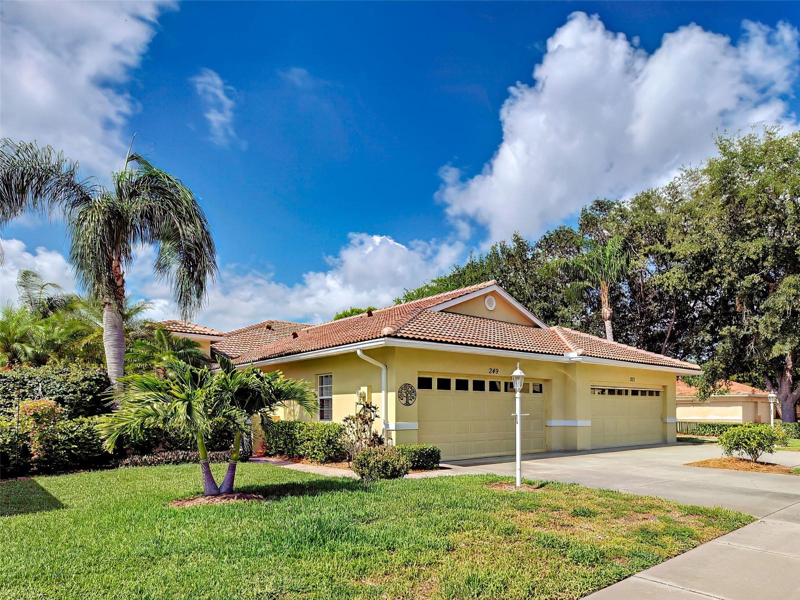 249 Vista del Lago, Venice, FL 34292