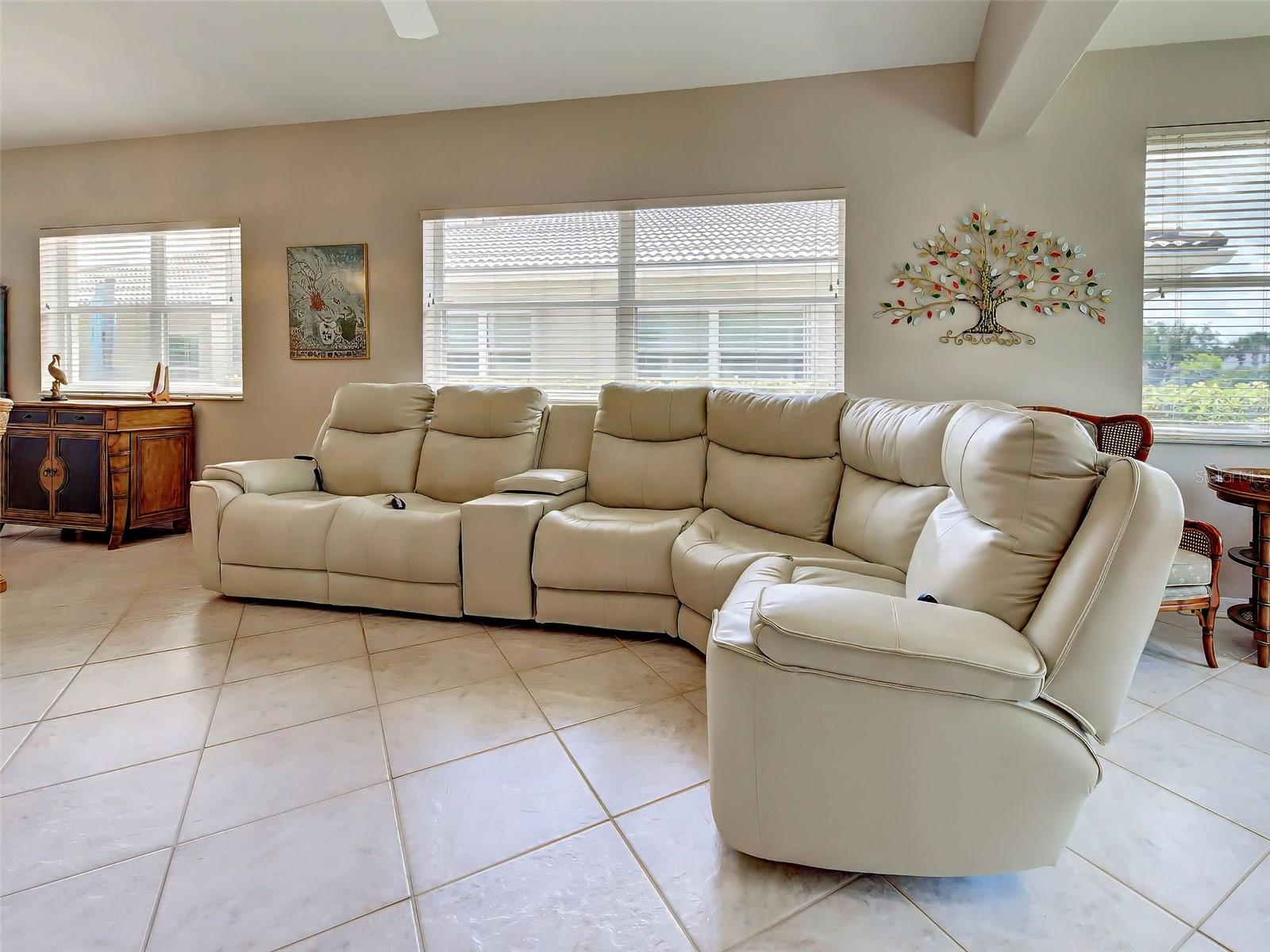 249 Vista del Lago, Venice, FL 34292