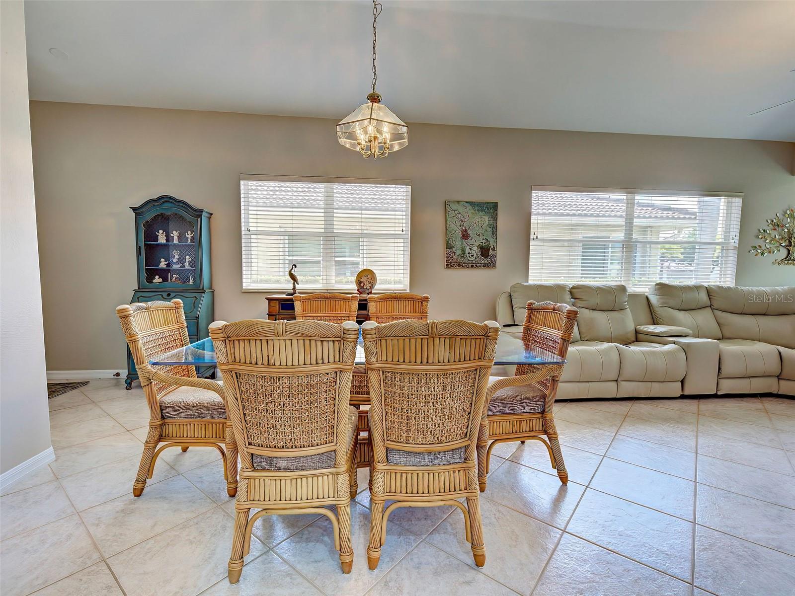 249 Vista del Lago, Venice, FL 34292