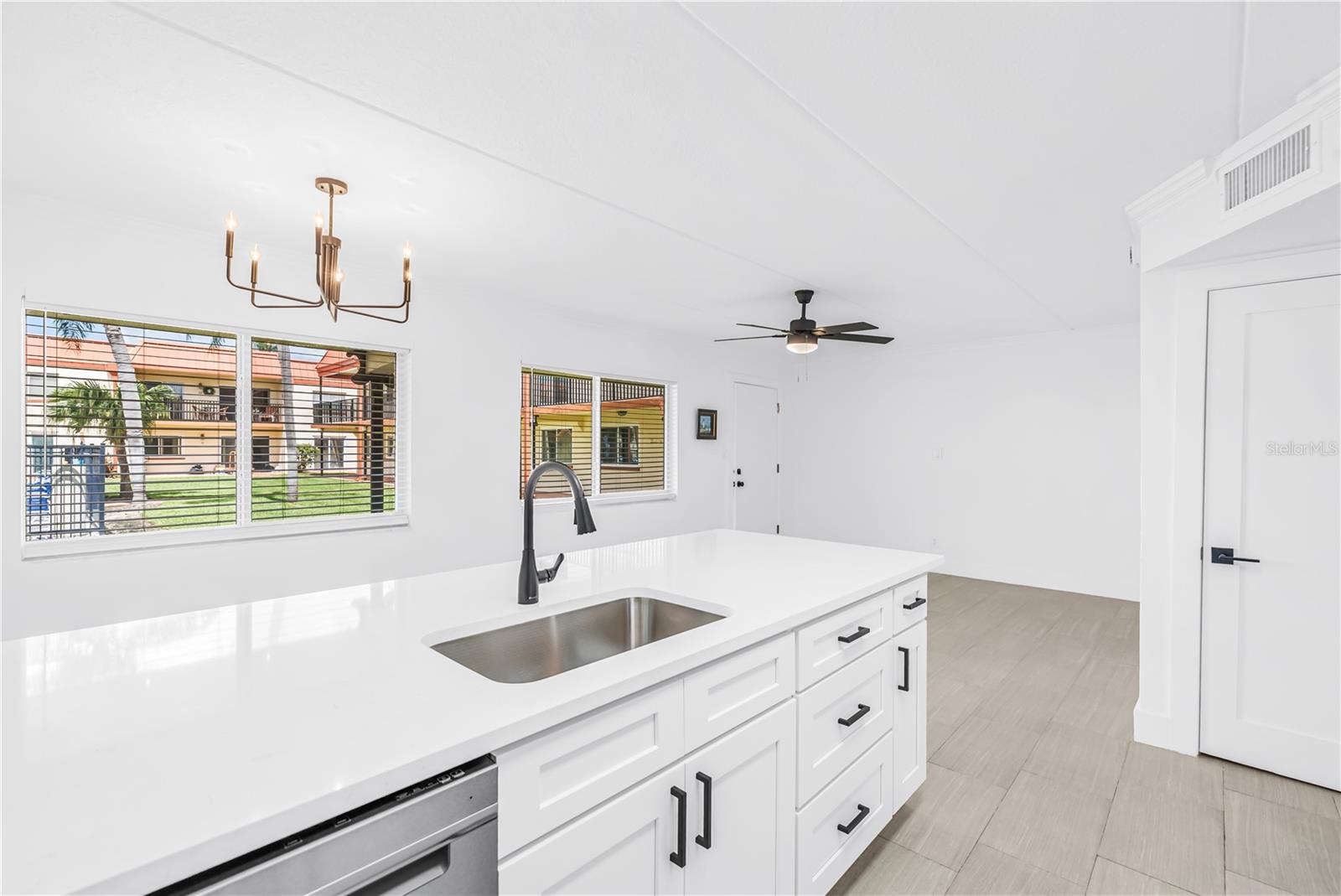 10375 Paradise Unit 51, Treasure Island, FL 33706