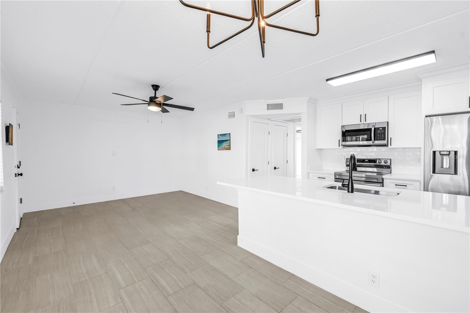 10375 Paradise Unit 51, Treasure Island, FL 33706
