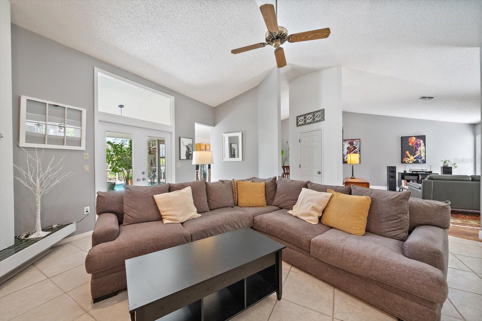 4732 Meadowview, Sarasota, FL 34233