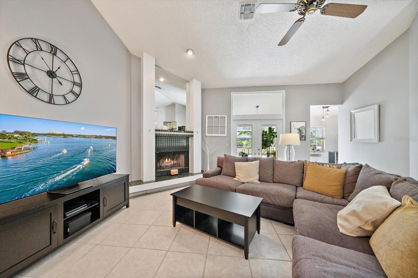 4732 Meadowview, Sarasota, FL 34233