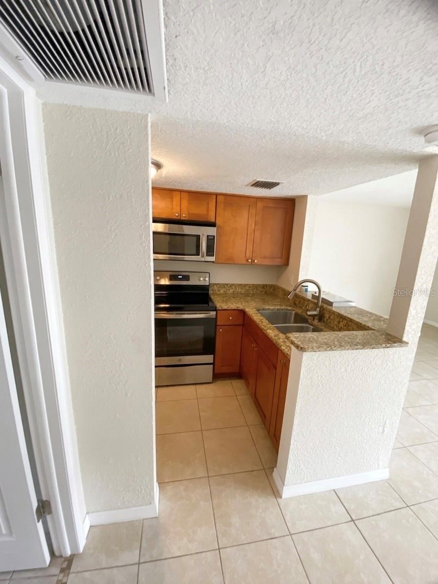 554 Orange Unit 15, Altamonte Springs, FL 32701