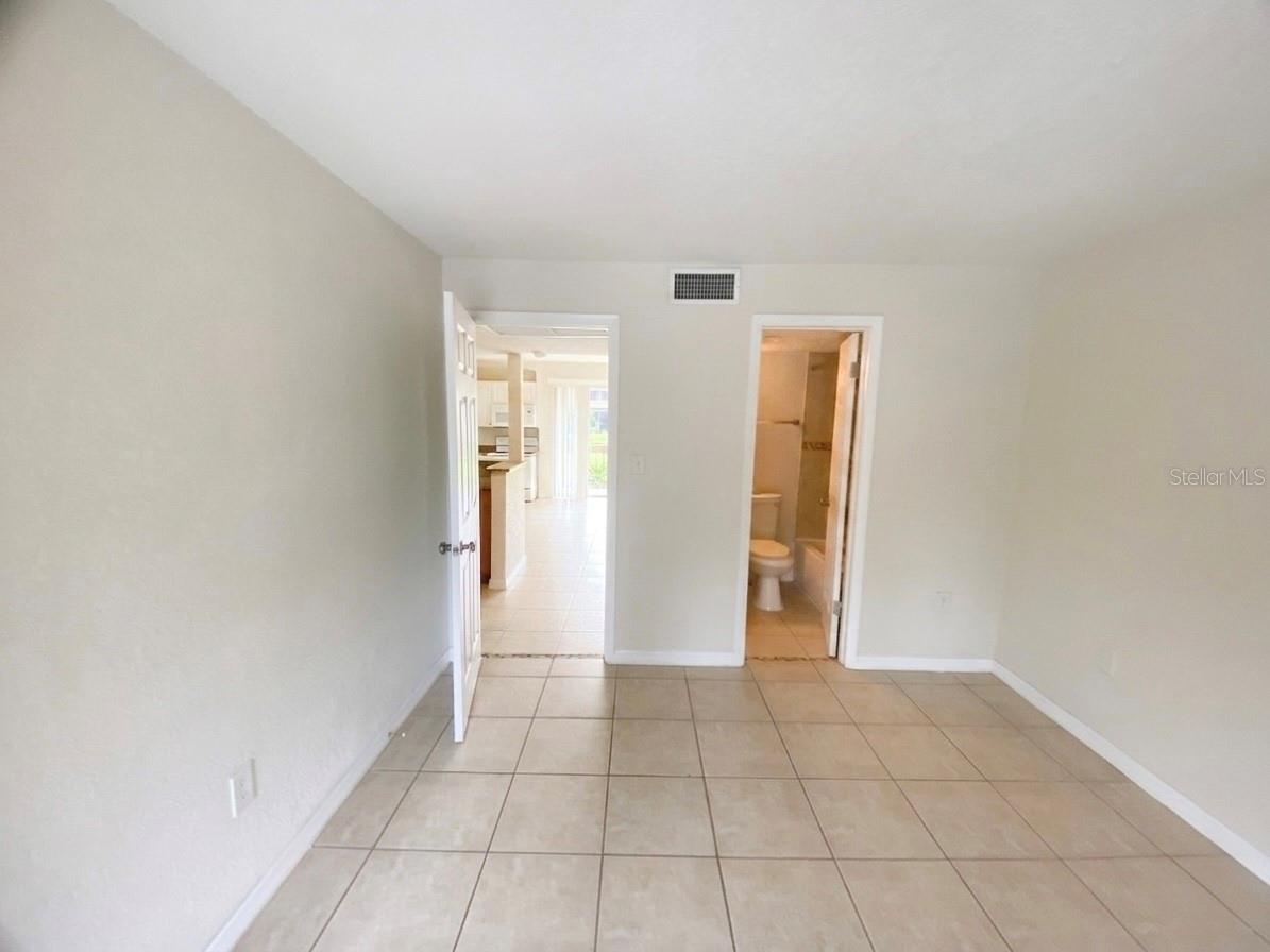 554 Orange Unit 15, Altamonte Springs, FL 32701