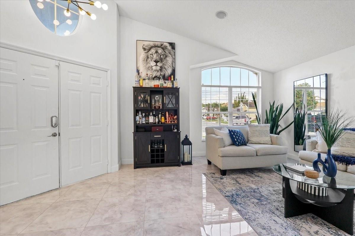 6847 Bouganvillea Crescent, Orlando, FL 32809