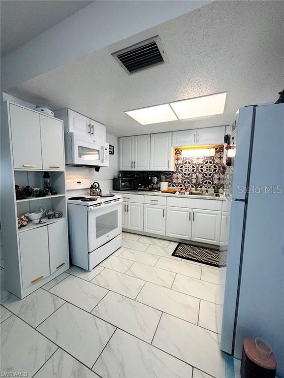 710 Aqui Esta, Punta Gorda, FL 33950