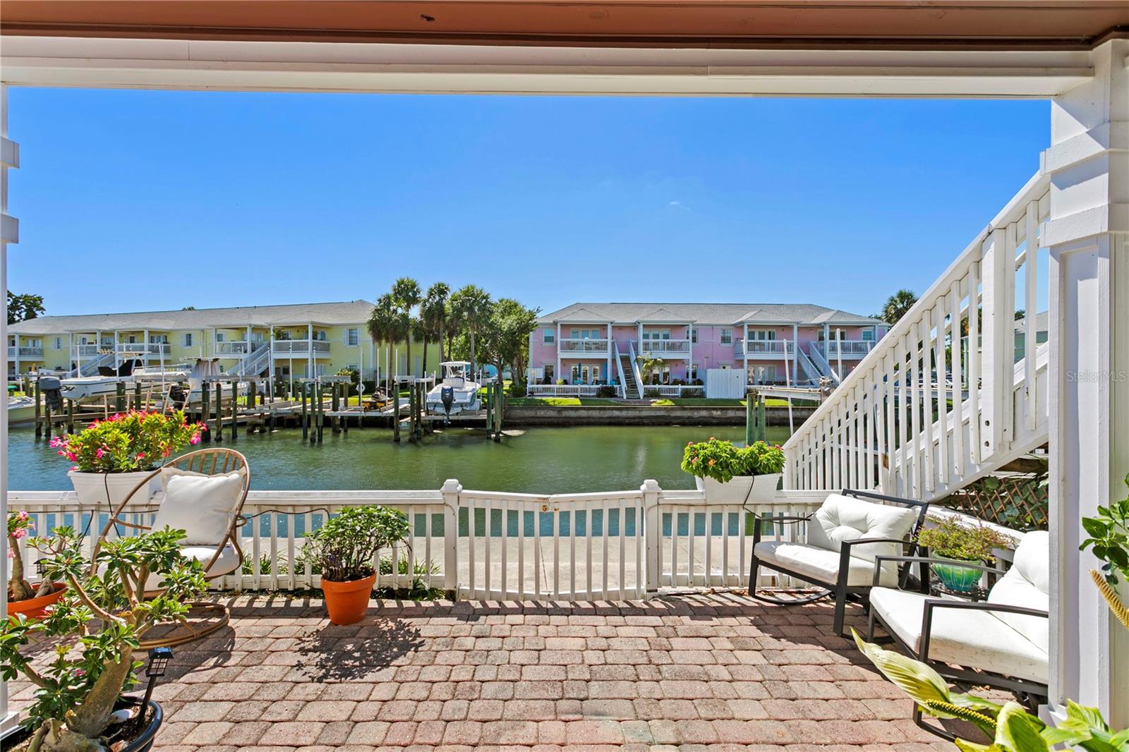 5175 Coquina Key Unit A, St Petersburg, FL 33705