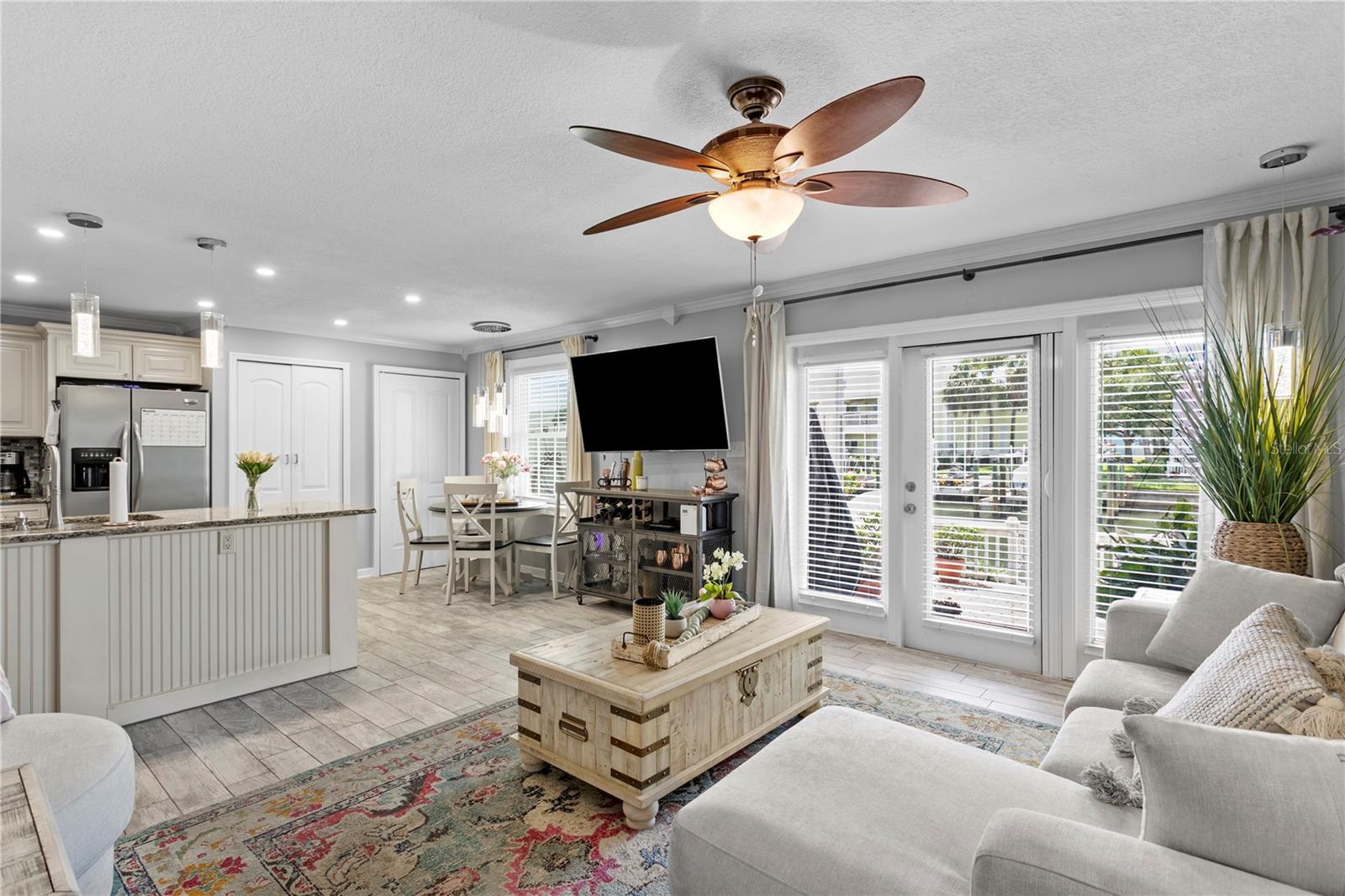 5175 Coquina Key Unit A, St Petersburg, FL 33705