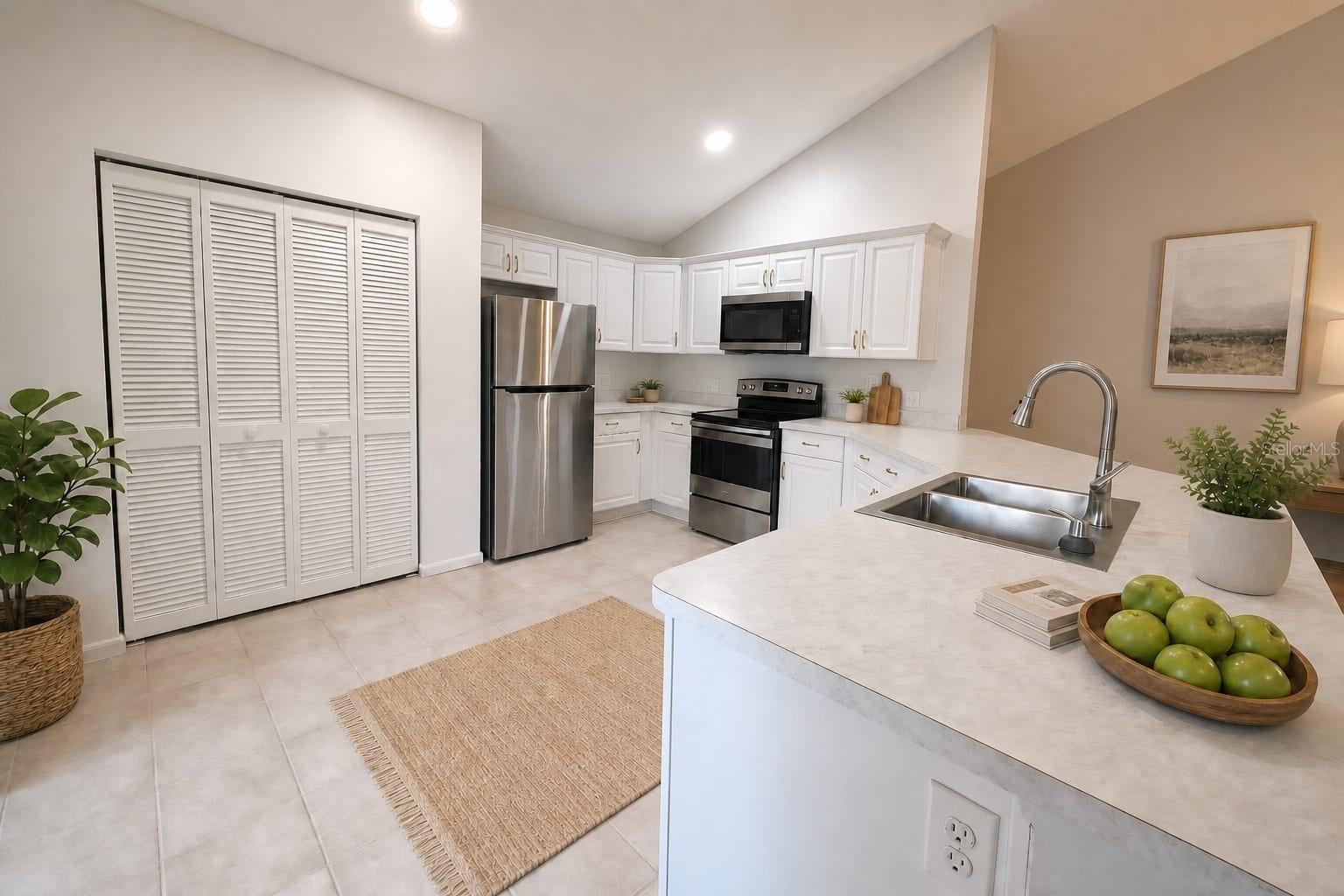 15215 Amberly Unit 907, Tampa, FL 33647