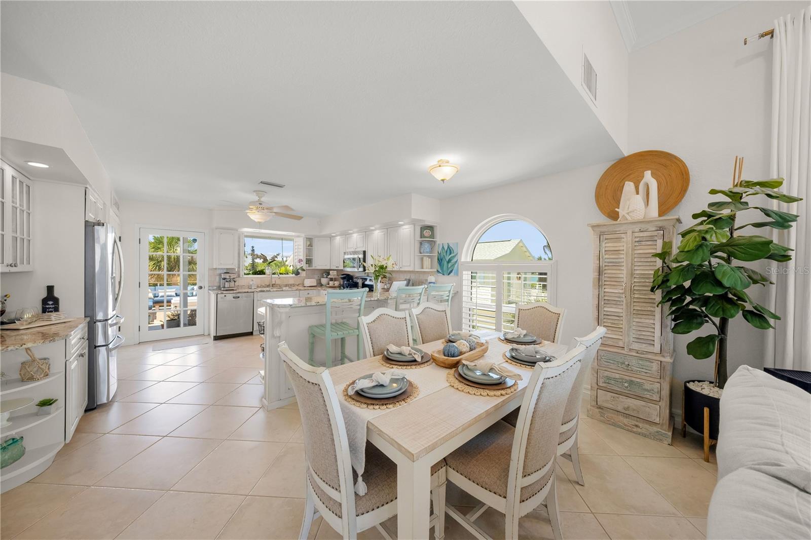 791 Broadway, Longboat Key, FL 34228