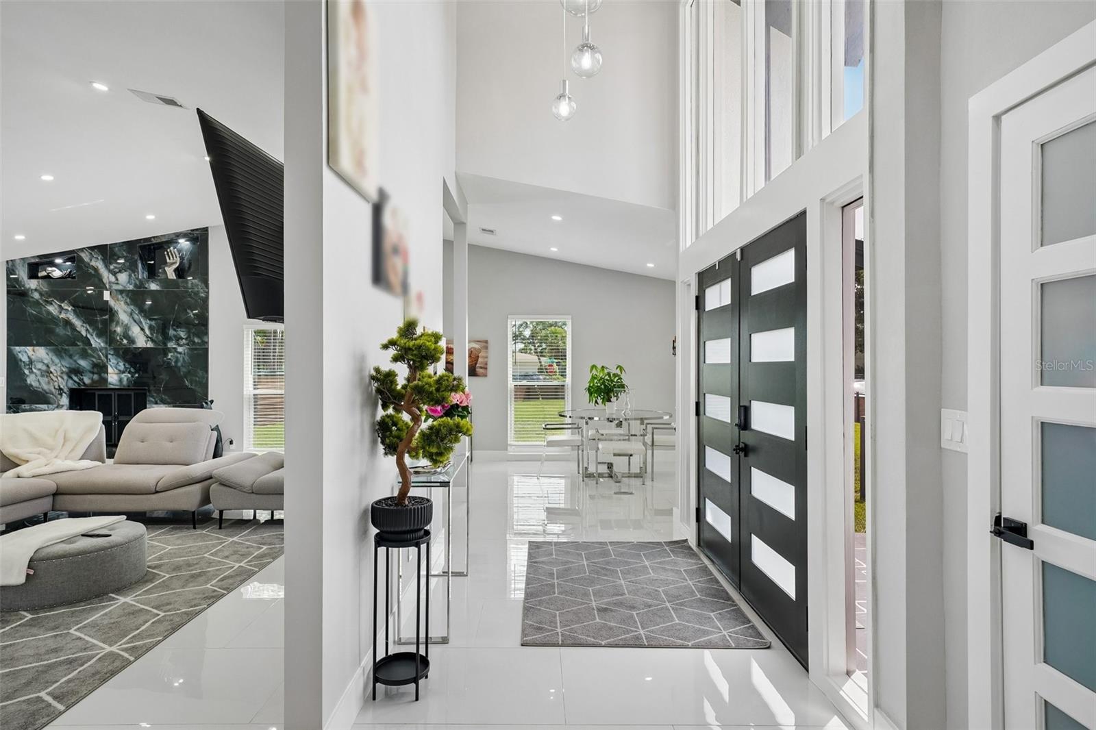 5201 Huntington, St Petersburg, FL 33703