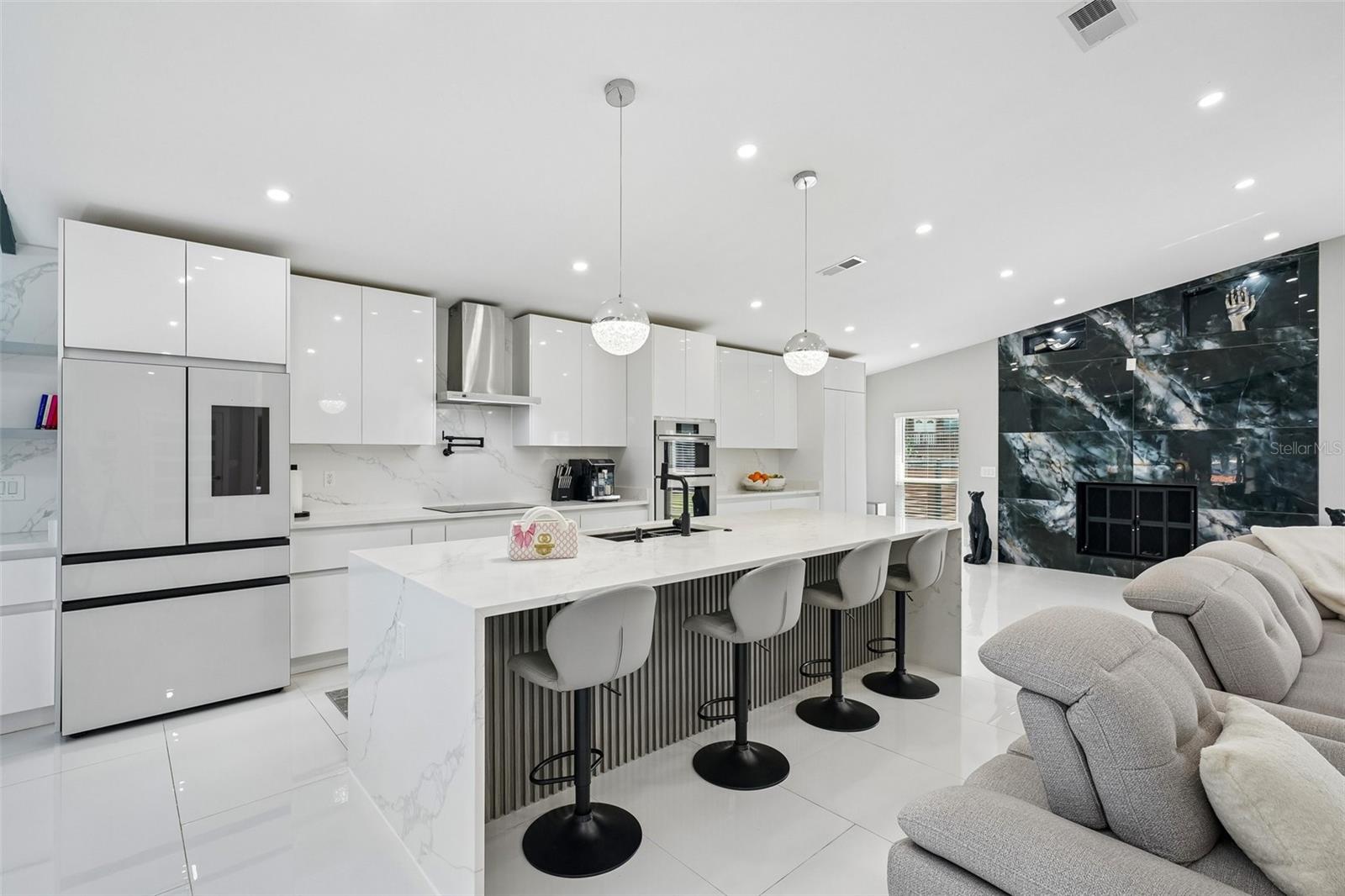 5201 Huntington, St Petersburg, FL 33703
