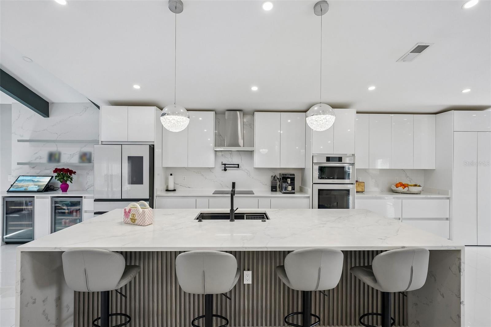 5201 Huntington, St Petersburg, FL 33703