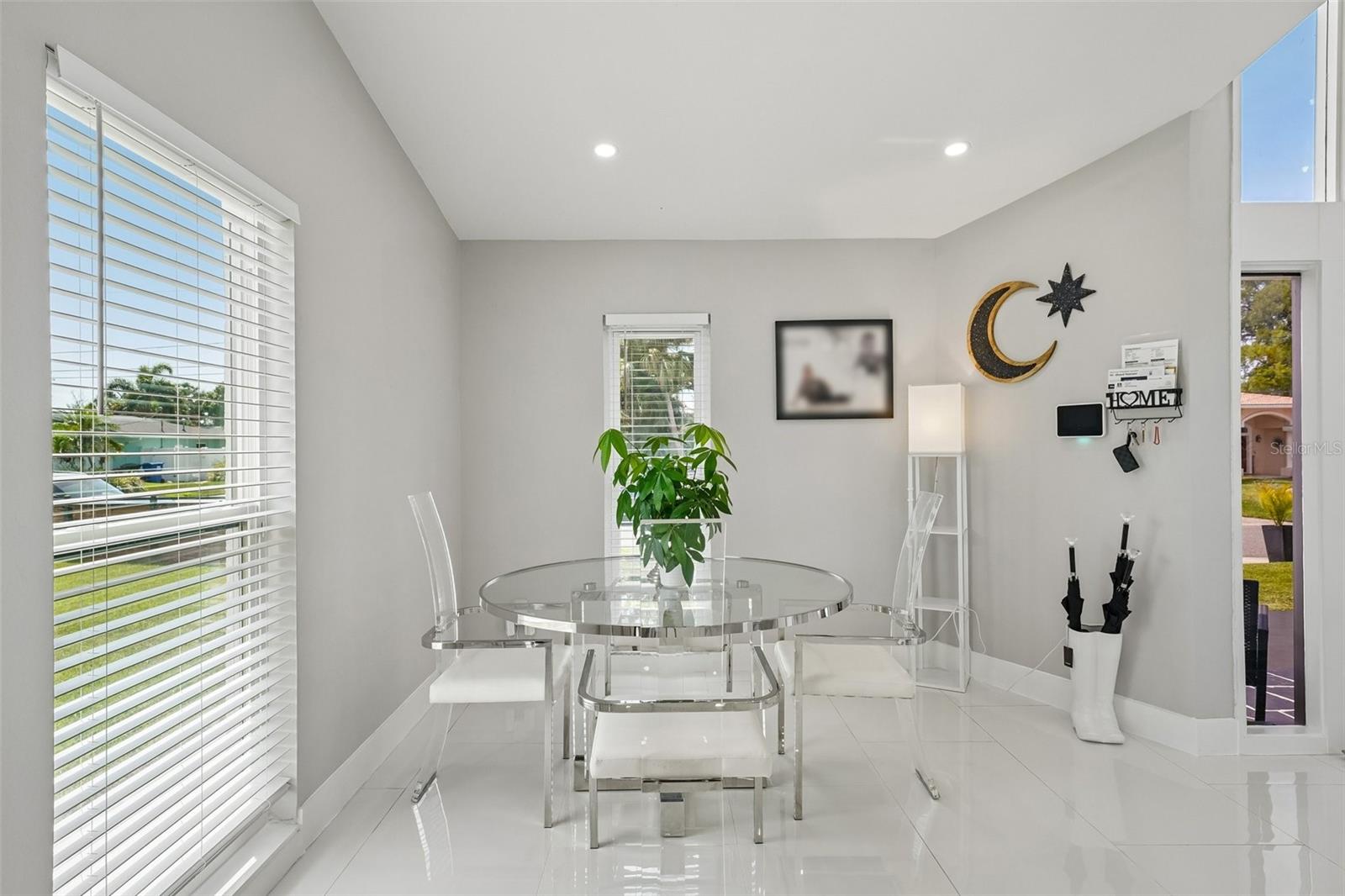 5201 Huntington, St Petersburg, FL 33703