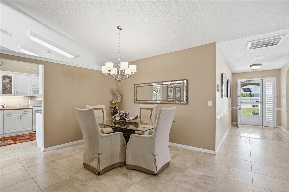 4904 61st Avenue, Bradenton, FL 34210