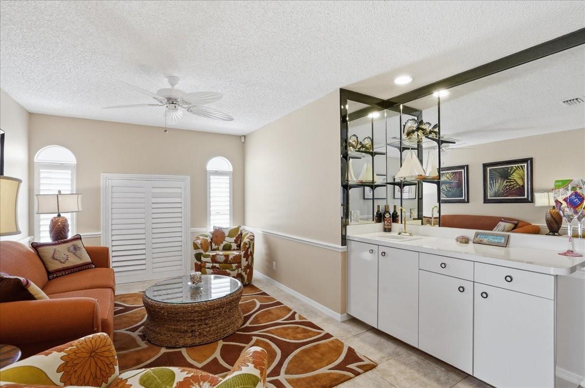 4904 61st Avenue, Bradenton, FL 34210