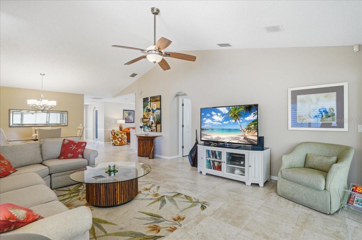 4904 61st Avenue, Bradenton, FL 34210