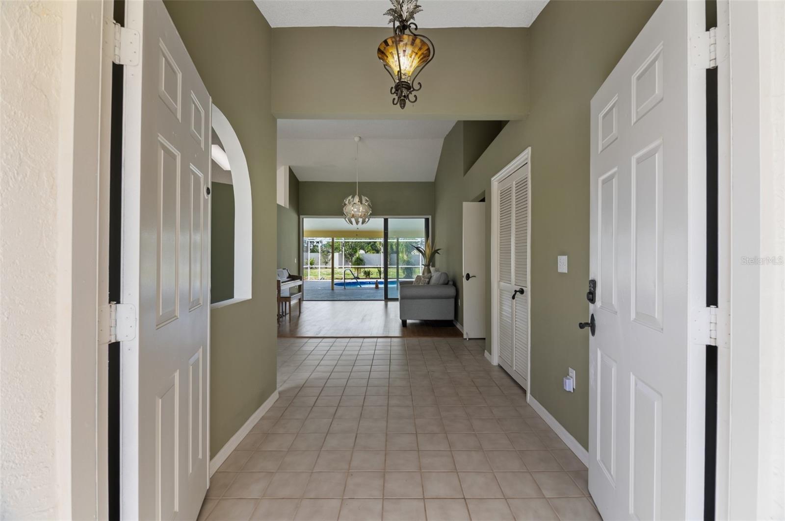 8432 Palm Lakes, Sarasota, FL 34243