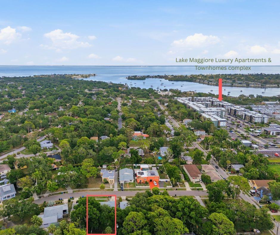 2855 Valencia, St Petersburg, FL 33705