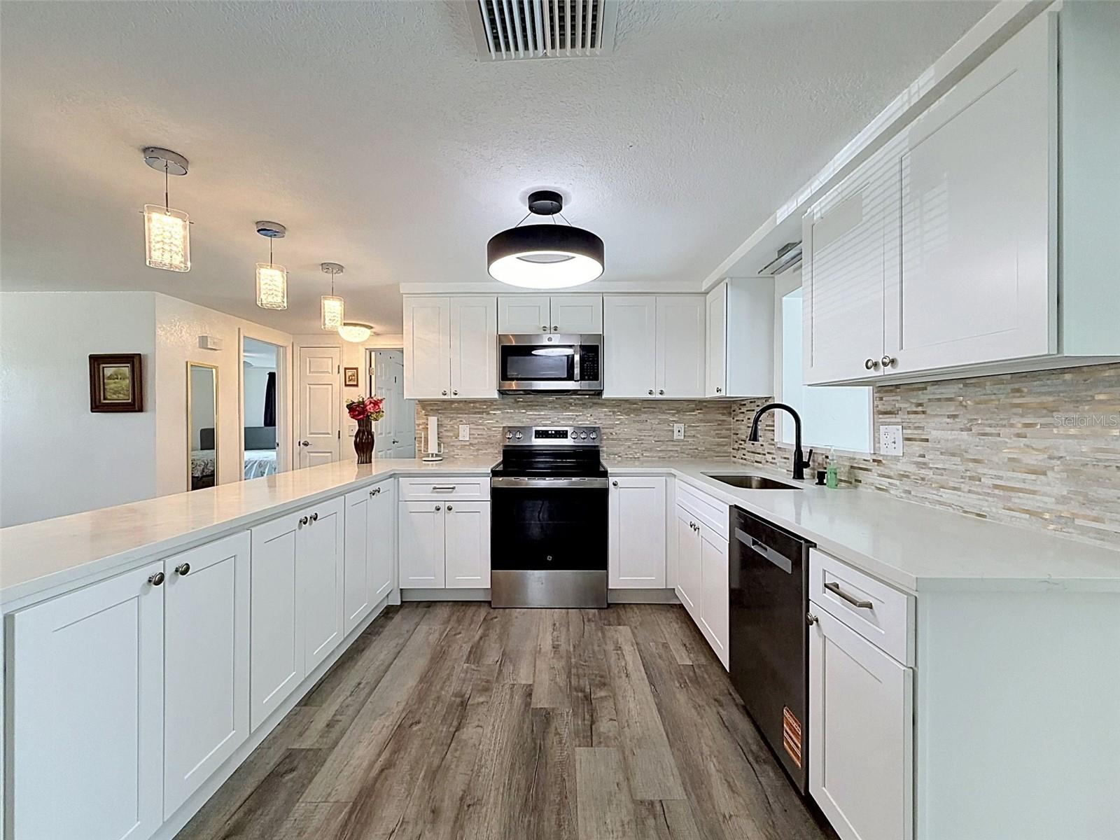 12735 1st, Hudson, FL 34667